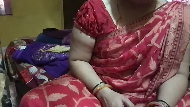 Snapshot of Riyasingh9 chatting on 09/24/25, 02:48 Riyasingh9 online show from 09/24/25, 02:48