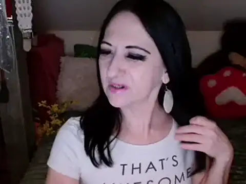 Snapshot of DebraMilf chatting on 03/14/25, 03:37 DebraMilf online show from 03/14/25, 03:37