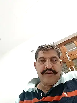 Snapshot of Amandev7 chatting on 10/26/25, 05:41 Amandev7 online show from 10/26/25, 05:41