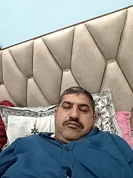 Snapshot of Amandev7 chatting on 03/01/26, 05:48 Amandev7 online show from 03/01/26, 05:48