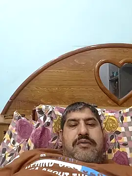 Snapshot of Amandev7 chatting on 03/16/26, 04:44 Amandev7 online show from 03/16/26, 04:44