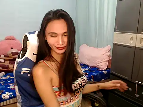 Snapshot of PirateEmpressBoaAico chatting on 12/11/24, 10:58 PirateEmpressBoaAico online show from 12/11/24, 10:58