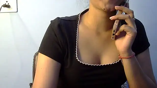 Snapshot of lovelydesi21 chatting on 11/15/25, 12:56 lovelydesi21 online show from 11/15/25, 12:56