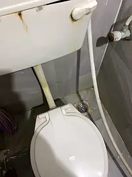 Snapshot of Rahuldhe22 chatting on 12/31/24, 10:01 Rahuldhe22 online show from 12/31/24, 10:01