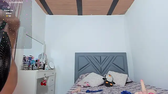 kendall-ewers online show from 12/10/24, 04:02