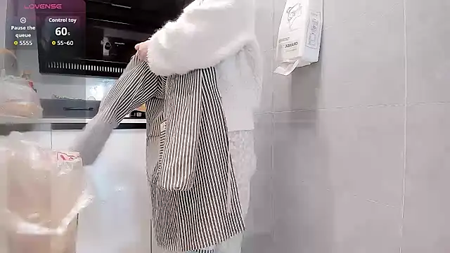 Vivian-6 online show from 03/11/26, 12:38