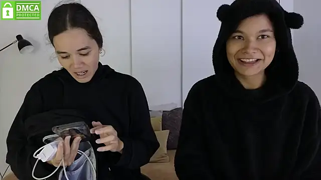 Snapshot of sexychanell_18 chatting on 02/18/26, 01:18 sexychanell 18 online show from 02/18/26, 01:18