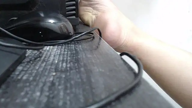 Laura hottt online show from 11/15/25, 02:20