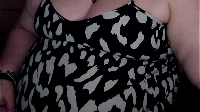 Snapshot of mayasmith chatting on 06/07/26, 11:36 mayasmith online show from 06/07/26, 11:36