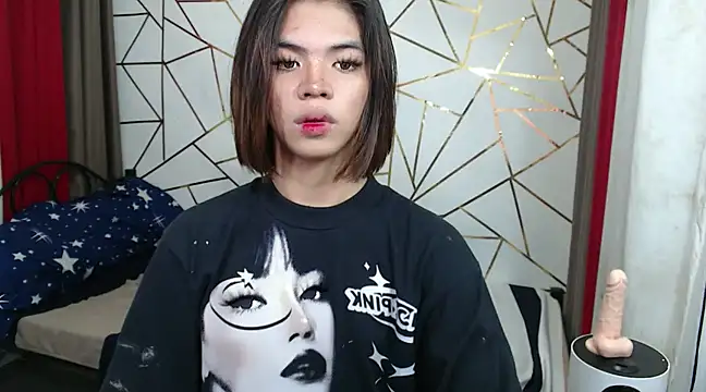 Snapshot of WildTsYhannaUncut chatting on 01/31/25, 11:35 WildTsYhannaUncut online show from 01/31/25, 11:35