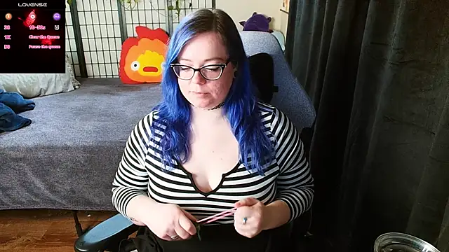 Snapshot of KiraSpitQueen chatting on 02/02/25, 02:27 KiraSpitQueen online show from 02/02/25, 02:27
