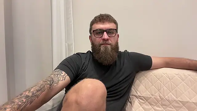 Snapshot of Bear_bear_ chatting on 01/17/26, 03:06 Bear bear online show from 01/17/26, 03:06