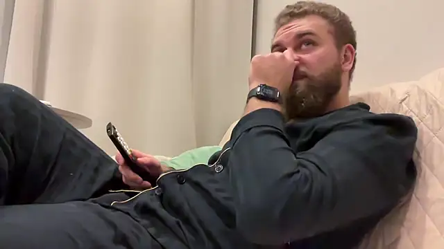 Snapshot of Bear_bear_ chatting on 02/26/26, 07:13 Bear bear online show from 02/26/26, 07:13