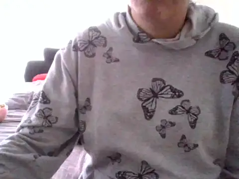 RAYA 1 online show from 10/12/25, 10:20