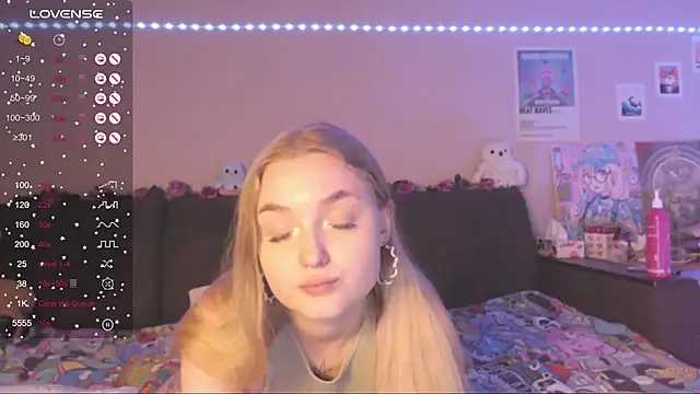 MiaMiaMeow online show from 01/10/25, 07:54