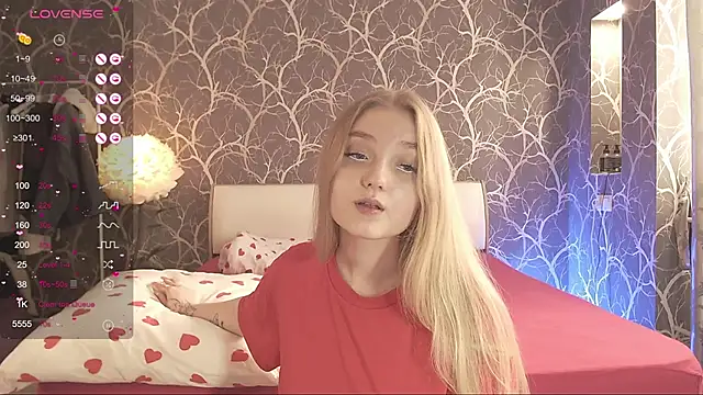 MiaMiaMeow online show from 09/14/25, 01:10