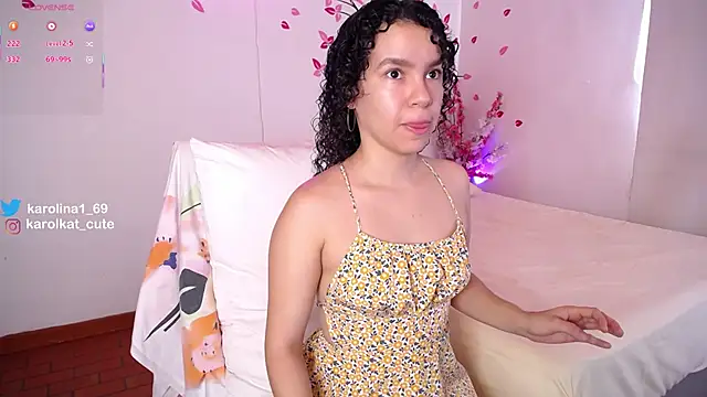Snapshot of Karolina_1 chatting on 09/23/25, 01:58 Karolina 1 online show from 09/23/25, 01:58