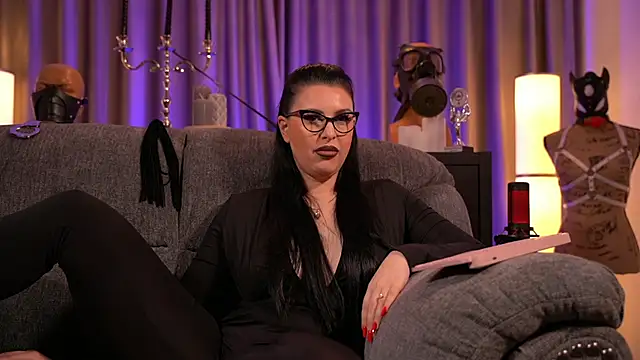 Snapshot of kelly_kent chatting on 01/11/25, 10:29 kelly kent online show from 01/11/25, 10:29