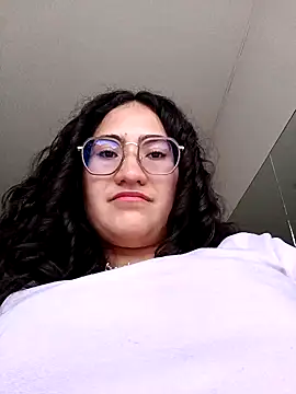 Snapshot of francesca_baker1007 chatting on 12/01/24, 10:32 francesca baker1007 online show from 12/01/24, 10:32