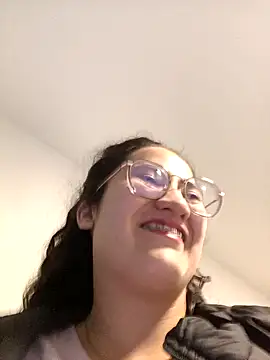 Snapshot of francesca_baker1007 chatting on 12/24/24, 02:21 francesca baker1007 online show from 12/24/24, 02:21