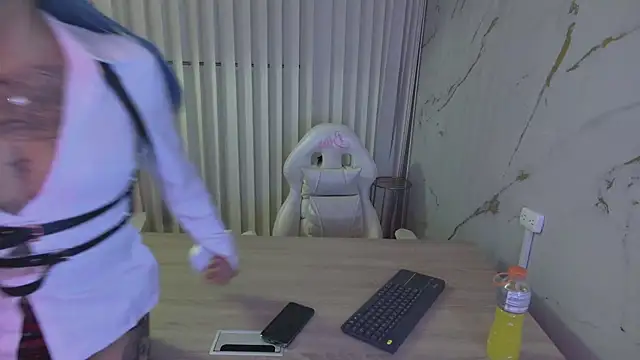 Scarlett collins02 online show from 03/16/25, 01:28