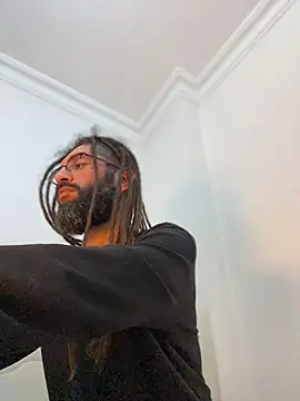 Addicted Avocado online show from 12/17/25, 01:55