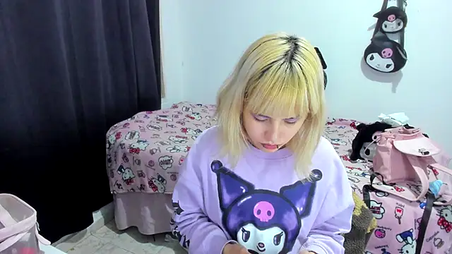 Snapshot of Akane-Mou chatting on 11/09/25, 03:27 Akane-Mou online show from 11/09/25, 03:27