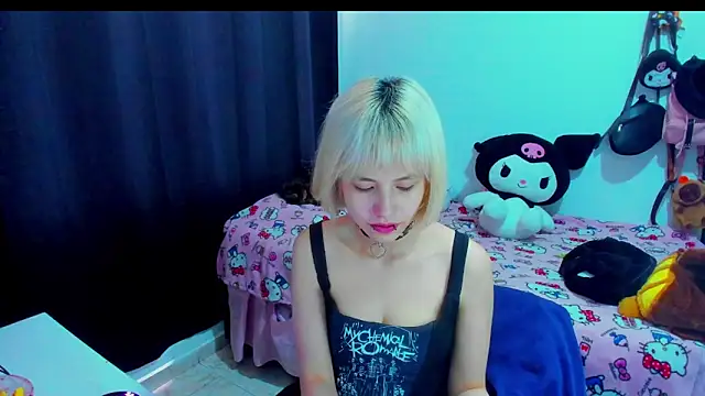 Snapshot of Akane-Mou chatting on 02/04/26, 04:35 Akane-Mou online show from 02/04/26, 04:35