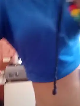 valeriaswang Lucas online show from 09/21/25, 03:35