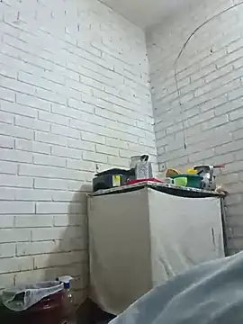 Snapshot of valeriaswang_Lucas chatting on 07/12/26, 02:13 valeriaswang Lucas online show from 07/12/26, 02:13
