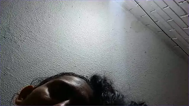 Snapshot of valeriaswang_Lucas chatting on 07/18/26, 07:06 valeriaswang Lucas online show from 07/18/26, 07:06