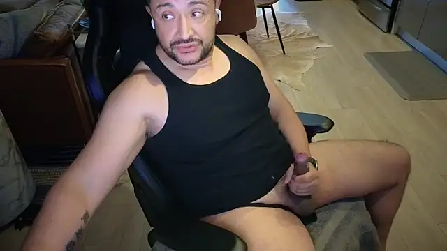 HungandThickLatin online show from 11/20/25, 12:33