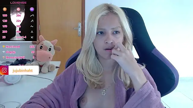 Snapshot of jujubinhahot chatting on 02/01/25, 12:37 jujubinhahot online show from 02/01/25, 12:37