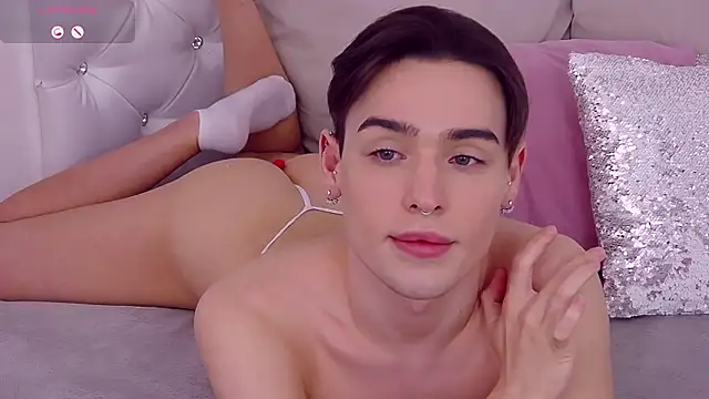 Snapshot of RobbyCharming chatting on 01/05/25, 01:45 RobbyCharming online show from 01/05/25, 01:45