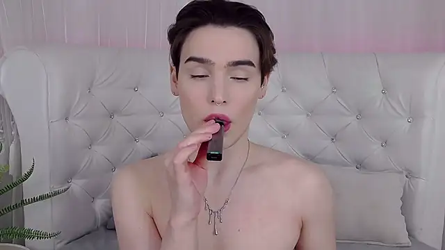 RobbyCharming online show from 05/02/26, 04:50