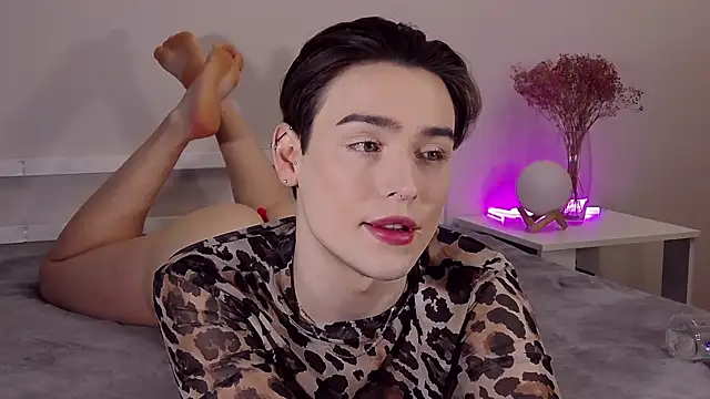 RobbyCharming online show from 05/11/26, 05:24
