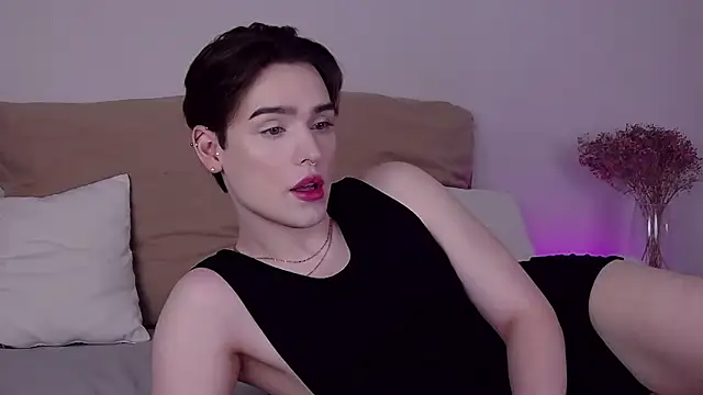 RobbyCharming online show from 06/06/26, 07:57