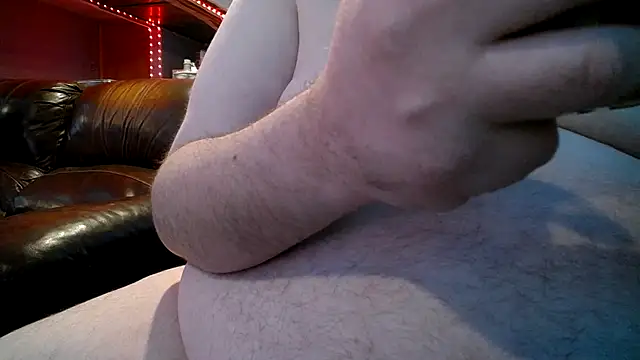 Snapshot of readytorumble97 chatting on 01/10/26, 12:23 readytorumble97 online show from 01/10/26, 12:23