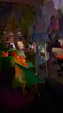 Snapshot of OSIRlS chatting on 01/12/25, 01:16 OSIRlS online show from 01/12/25, 01:16