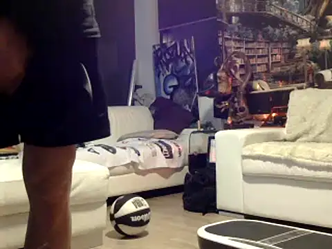 Snapshot of OSIRlS chatting on 01/18/25, 12:15 OSIRlS online show from 01/18/25, 12:15