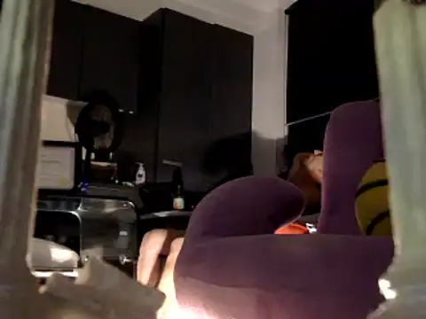 Snapshot of OSIRlS chatting on 02/20/25, 04:57 OSIRlS online show from 02/20/25, 04:57