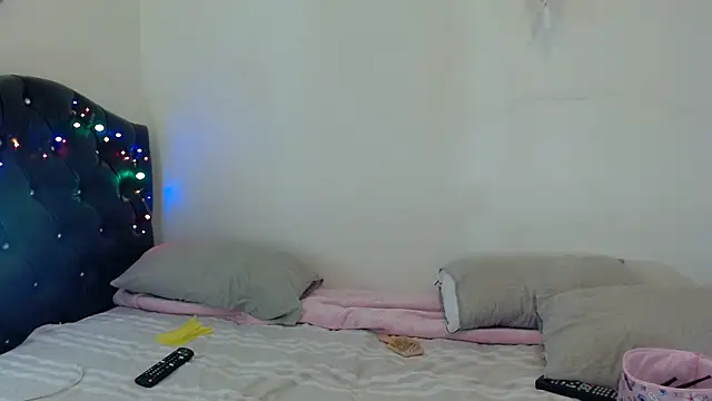 Snapshot of gooddes303salome chatting on 10/31/25, 05:30 gooddes303salome online show from 10/31/25, 05:30