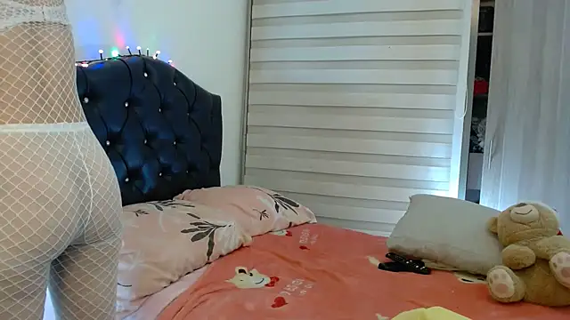 Snapshot of gooddes303salome chatting on 11/16/25, 04:18 gooddes303salome online show from 11/16/25, 04:18