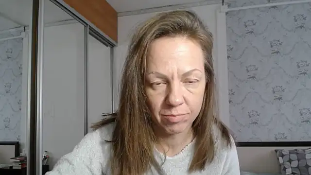 Snapshot of Popppka chatting on 11/27/25, 12:18 Popppka online show from 11/27/25, 12:18