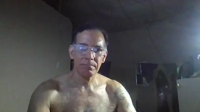 Snapshot of CaptainFox chatting on 05/29/26, 11:25 CaptainFox online show from 05/29/26, 11:25
