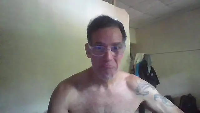 Snapshot of CaptainFox chatting on 07/05/26, 02:24 CaptainFox online show from 07/05/26, 02:24
