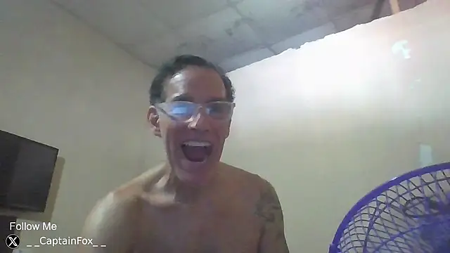 Snapshot of CaptainFox chatting on 08/01/26, 05:12 CaptainFox online show from 08/01/26, 05:12