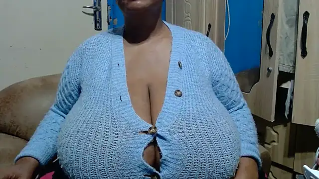 Snapshot of CUTEFIRMMELONSS chatting on 07/15/26, 06:02 CUTEFIRMMELONSS online show from 07/15/26, 06:02