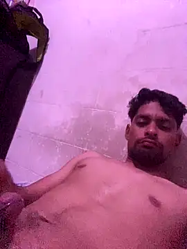 Snapshot of thegoldensexting420 chatting on 10/02/25, 05:47 thegoldensexting420 online show from 10/02/25, 05:47