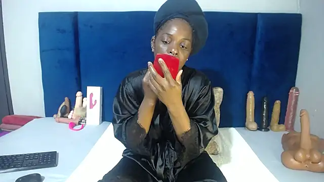 Snapshot of Shaniko89 chatting on 12/14/25, 10:47 Shaniko89 online show from 12/14/25, 10:47